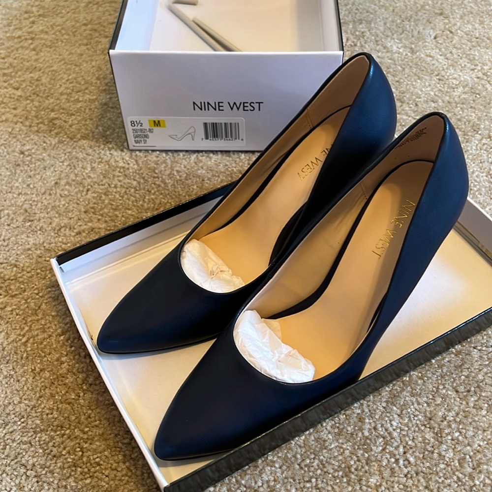Brand new navy blue heels from Nine West. Size 8.5, closed toes.